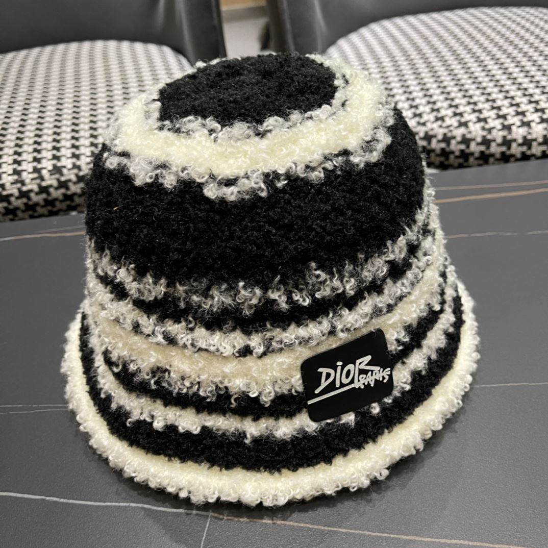 Christian Dior Caps